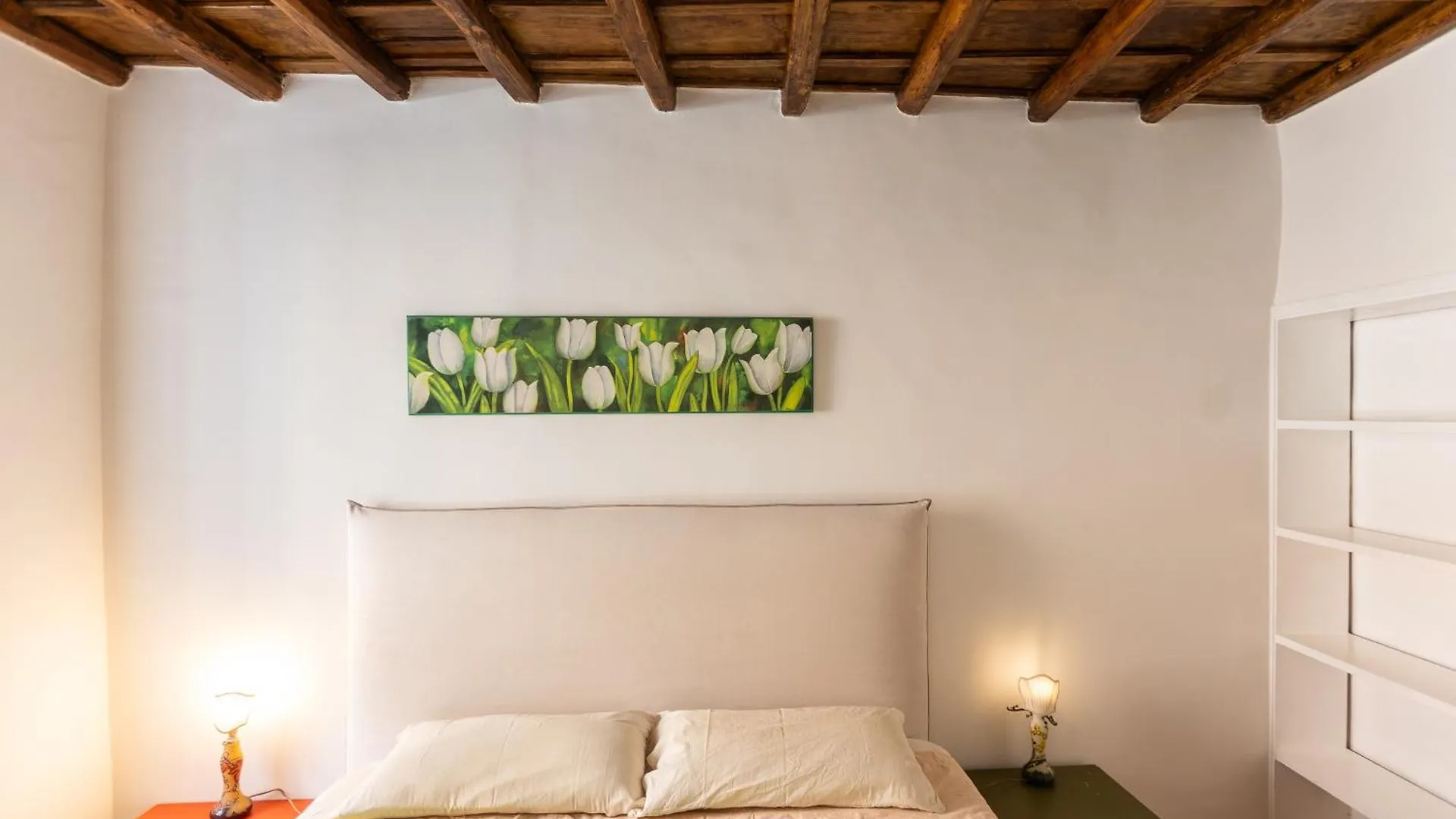 Palazzo De Mochis By Rental In Rome Apartment
