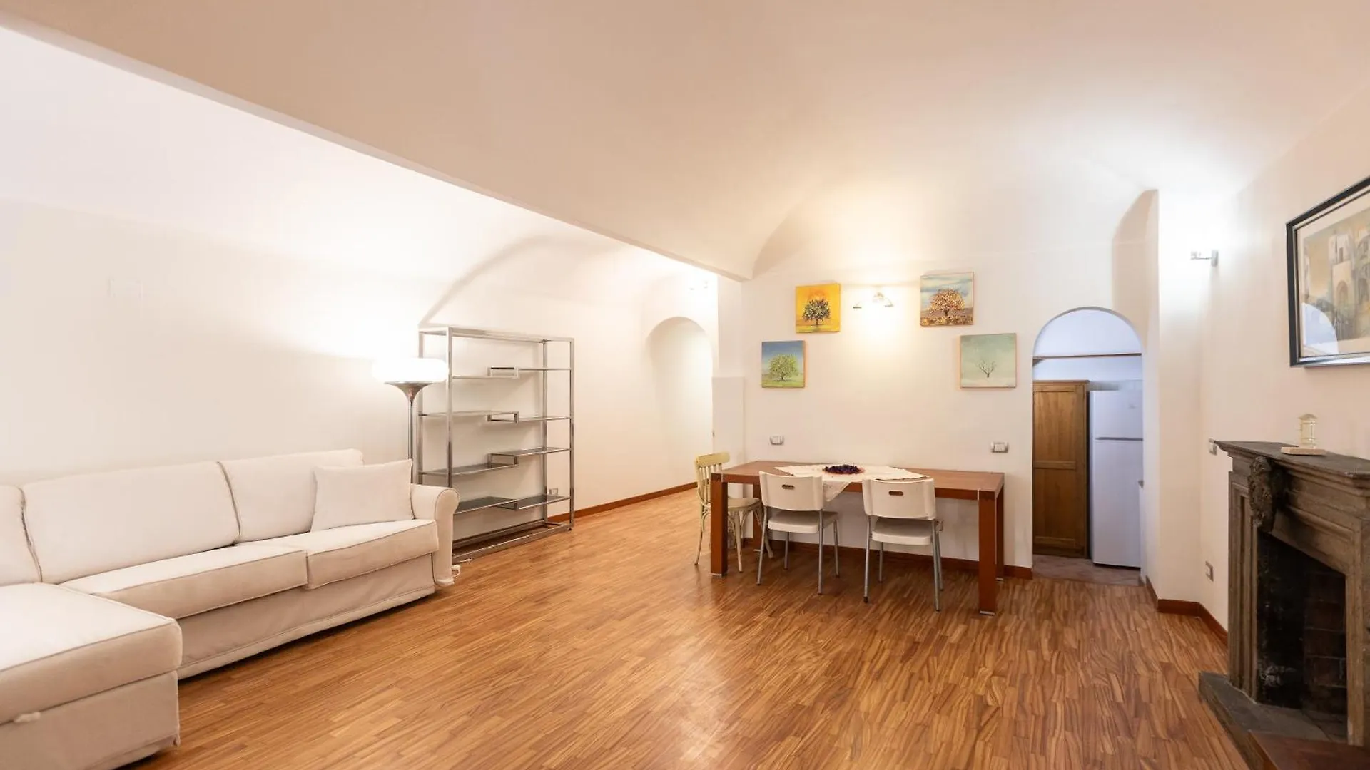 Apartment Palazzo De Mochis By Rental In Rome