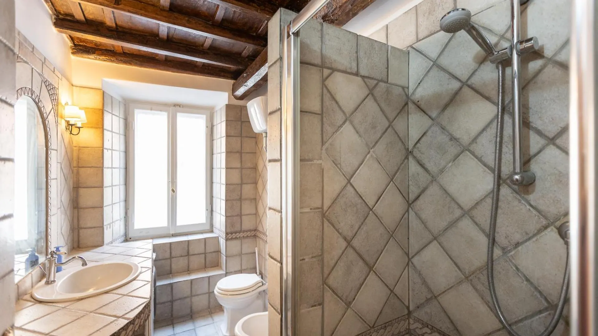 Palazzo De Mochis By Rental In Rome Italy