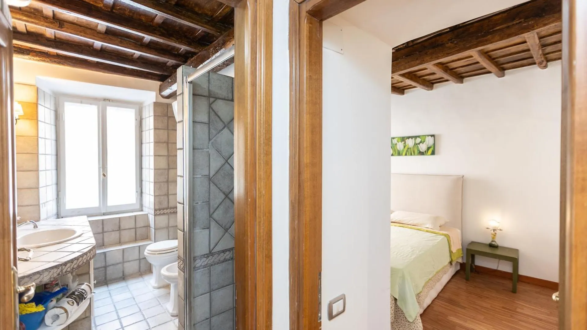 Palazzo De Mochis By Rental In Rome Italy